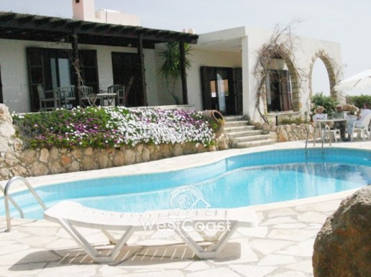 House in Tala - view 1