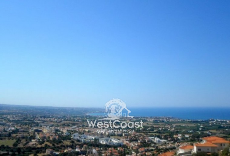 House in Pegeia - view 1