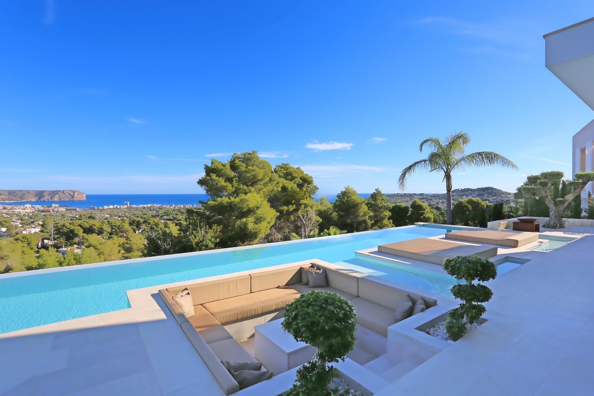 Villa in Aduanas - view 1