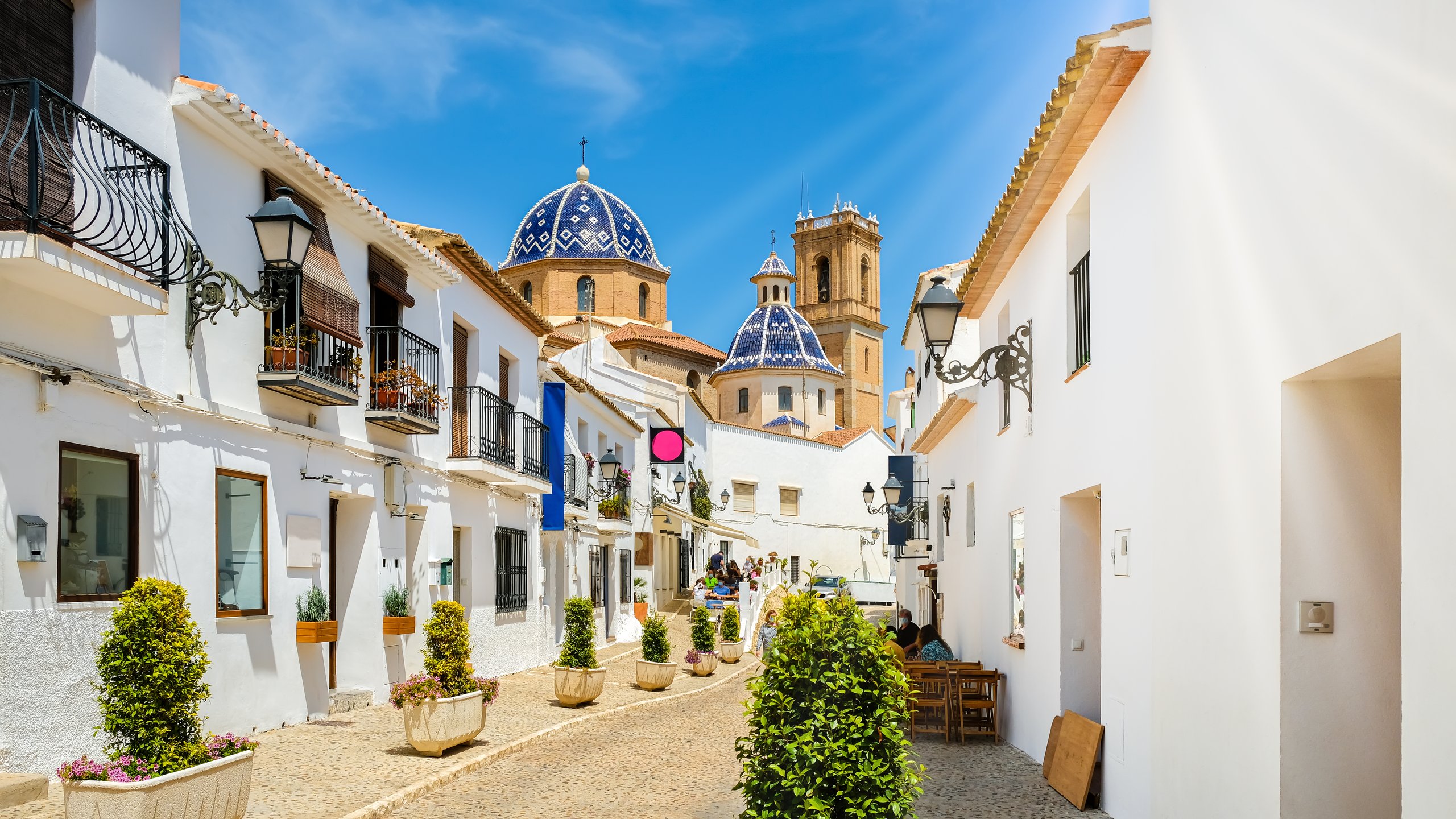 Discover the secret buying spots of inland Costa Blanca