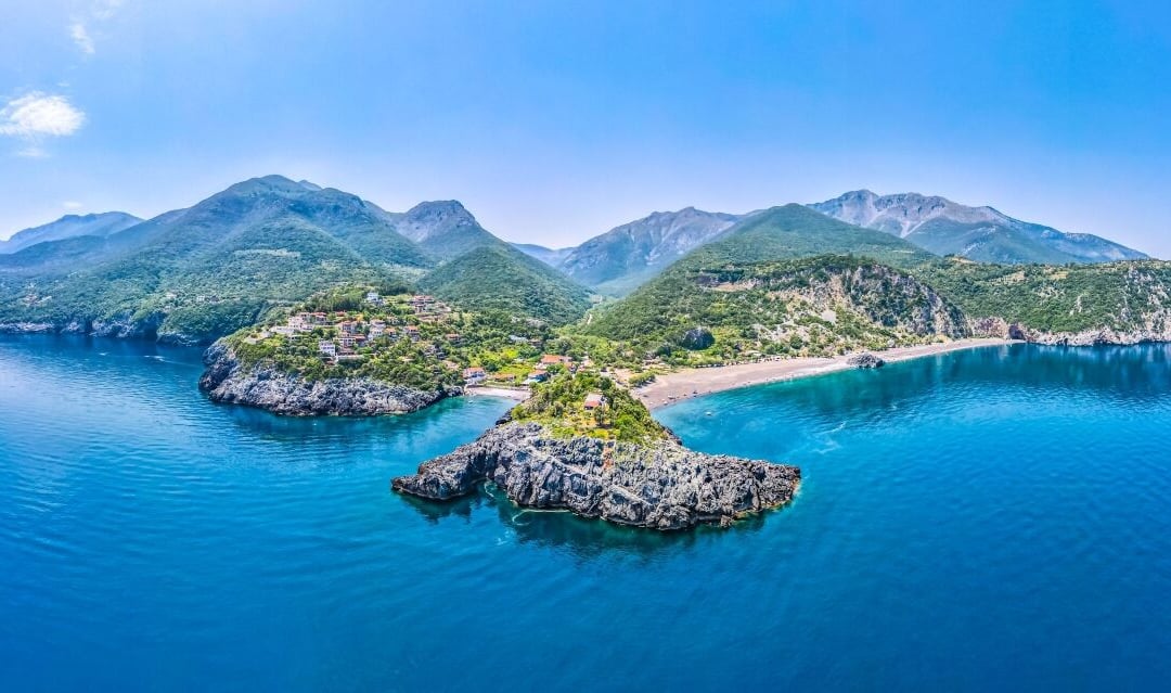 Greek islands under two hours by ferry from Athens