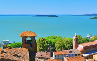 Let’s retire to Lake Trasimeno in Umbria