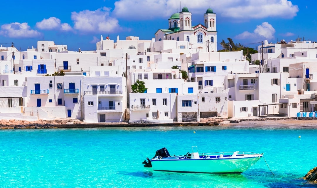 Budget or bling, the Cyclades are rich in Greek charm