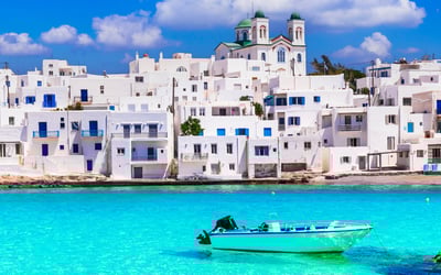 Budget or bling, the Cyclades are rich in Greek charm