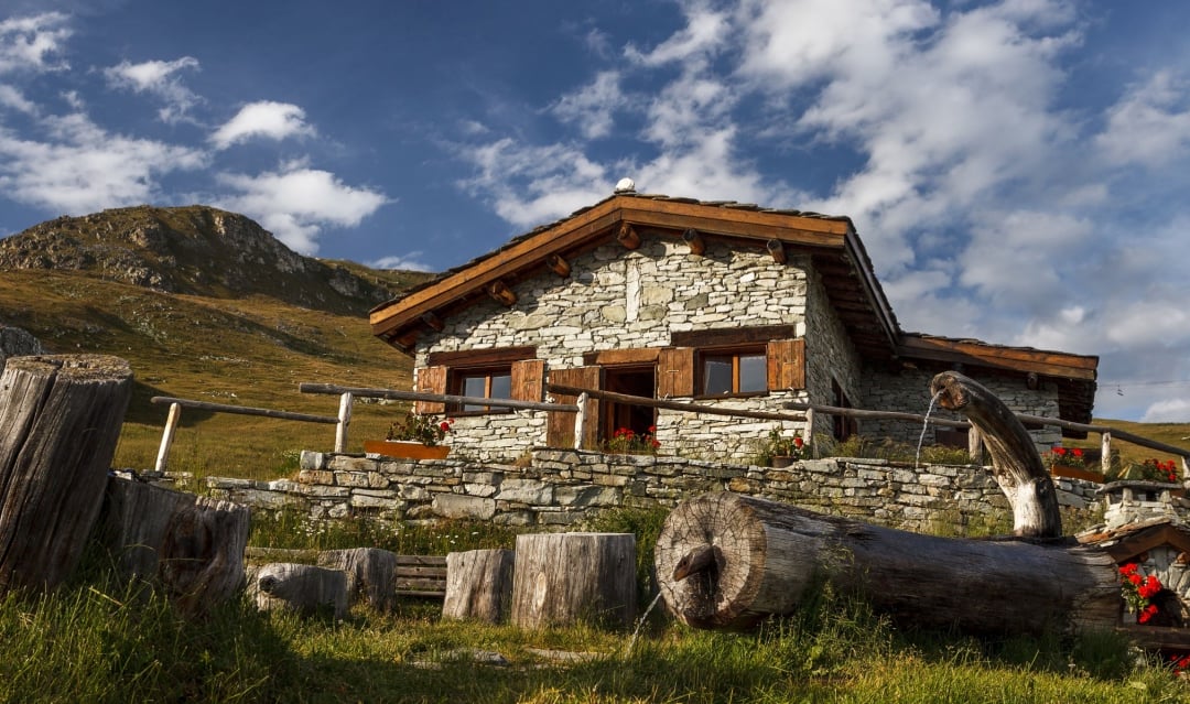 How to transition your ski home from winter to spring