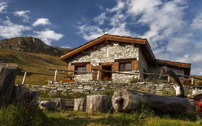 How to transition your ski home from winter to spring