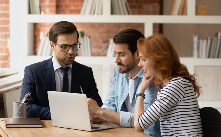A couple searching for the best mortgage