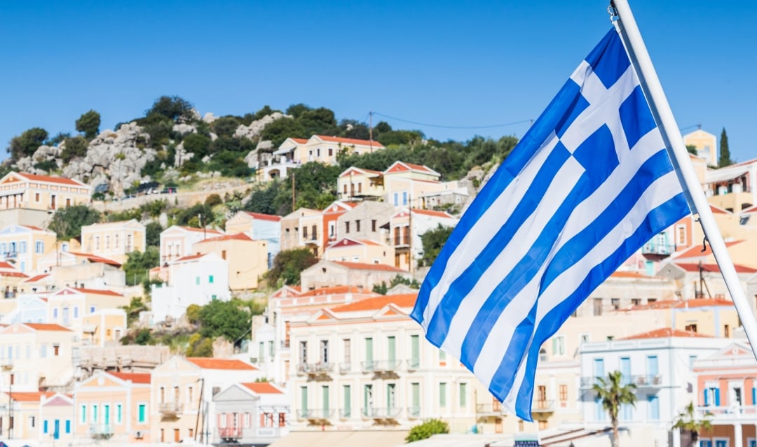 Can you gain residency in Greece by investing property?