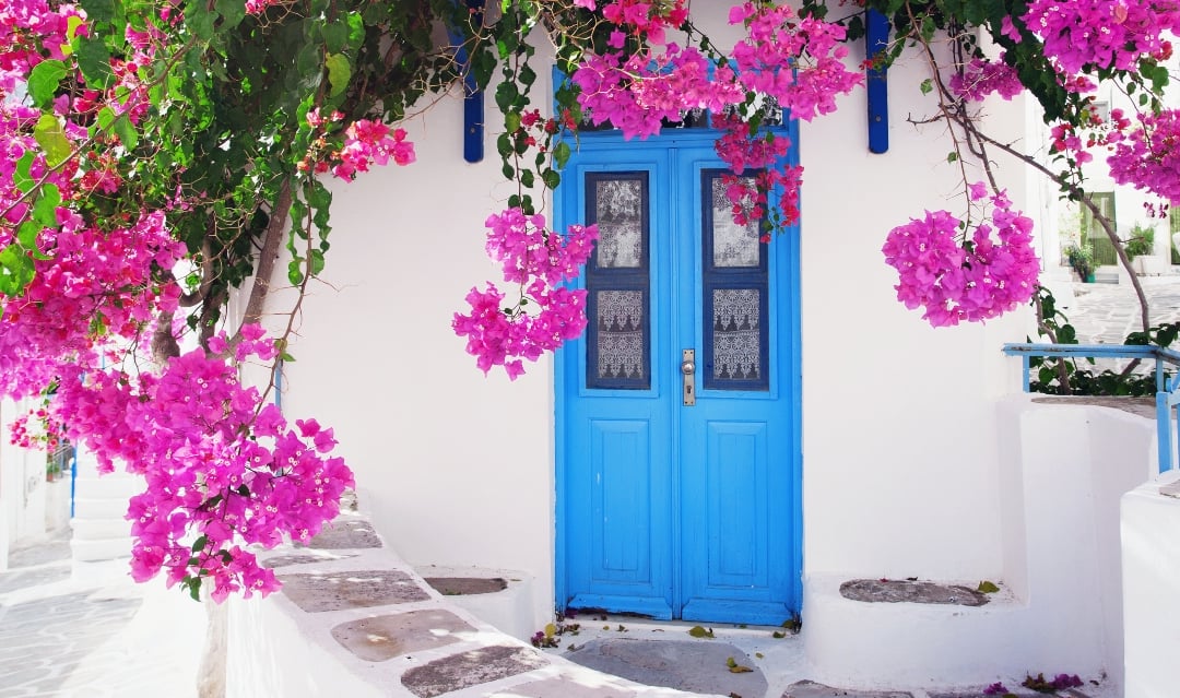 Everything you need to know about finding an estate agent in Greece