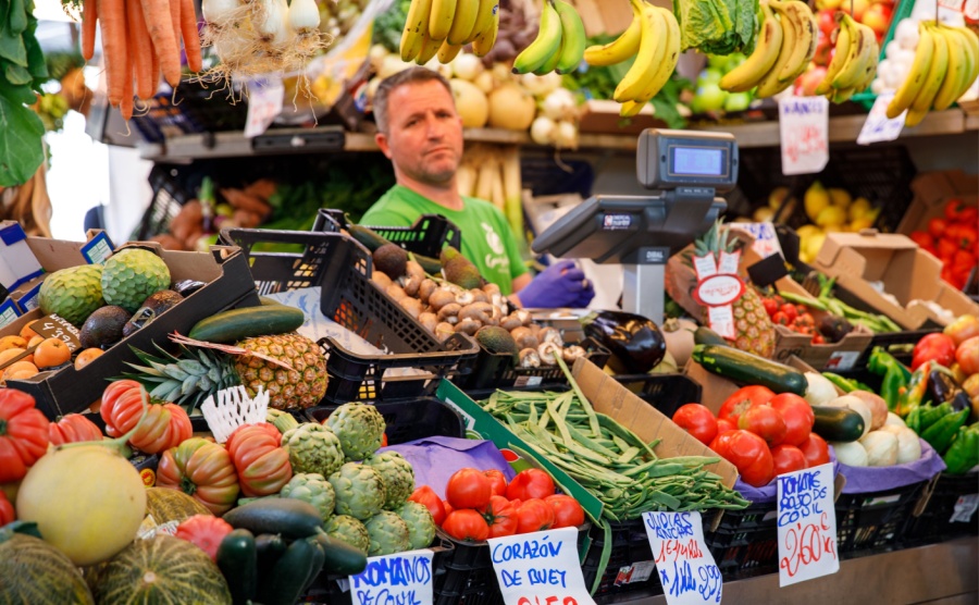 Where to shop and cook like a local in Spain