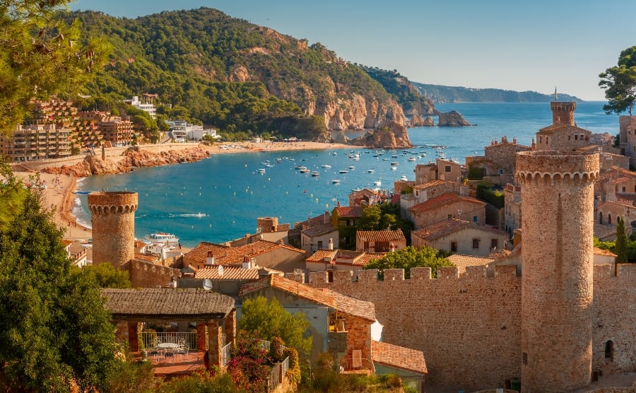 Fortress Vila Vella and Badia de Tossa bay