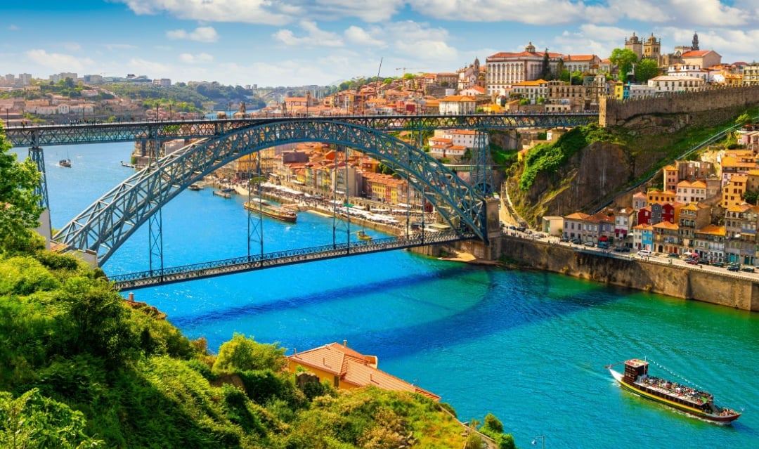 How to enjoy the heat of summer in Portugal and keep your cool like a local