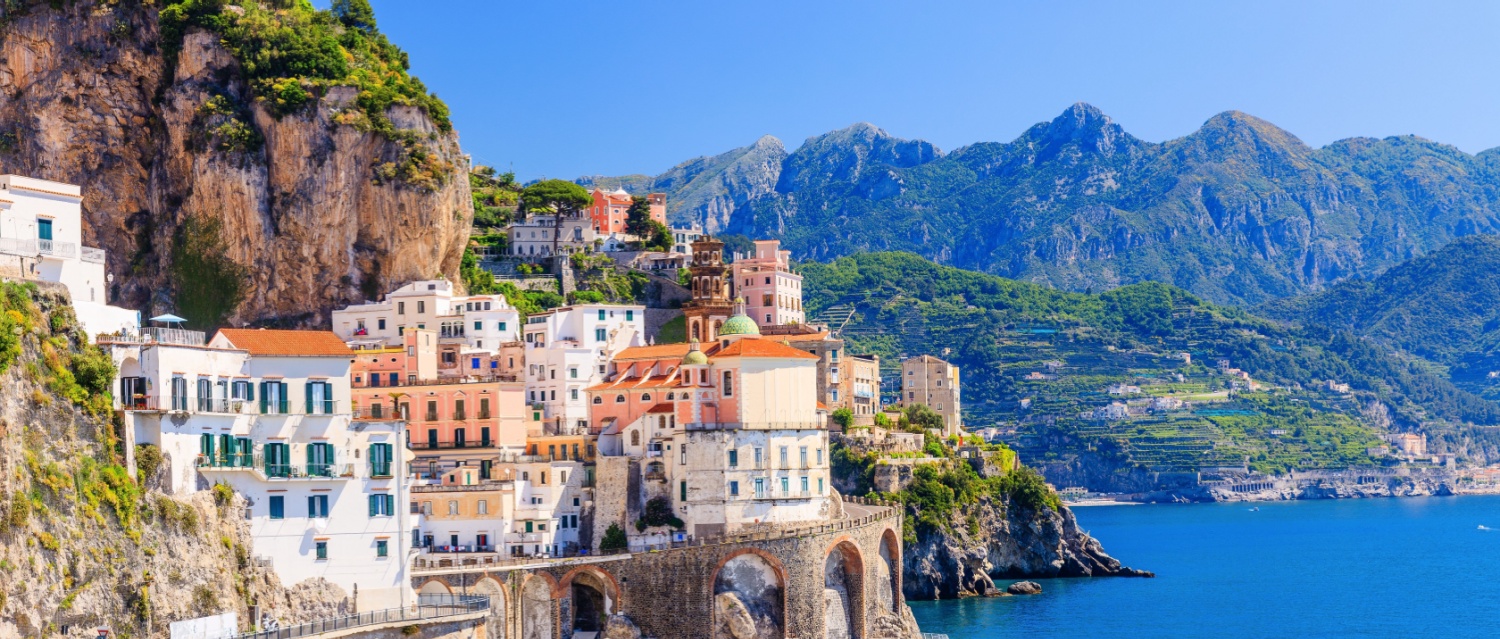 What does the average UK or US home price buy in Italy?