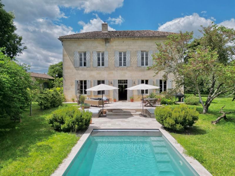 Bordeaux and the surrounding Gironde countryside, home to world-acclaimed vineyards, are very desirable areas to live