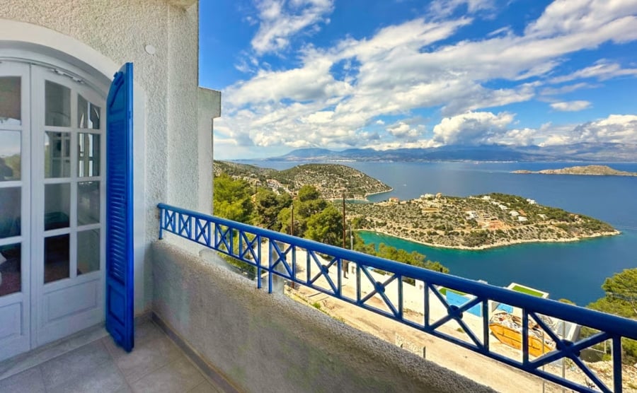 Sea views from a villa in Sofikon