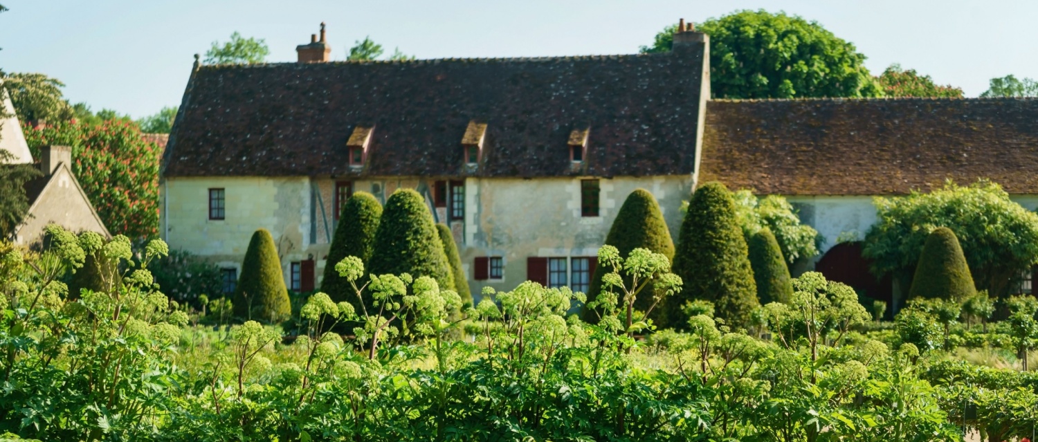 French garden highlights – 12 affordable homes with delightful gardens