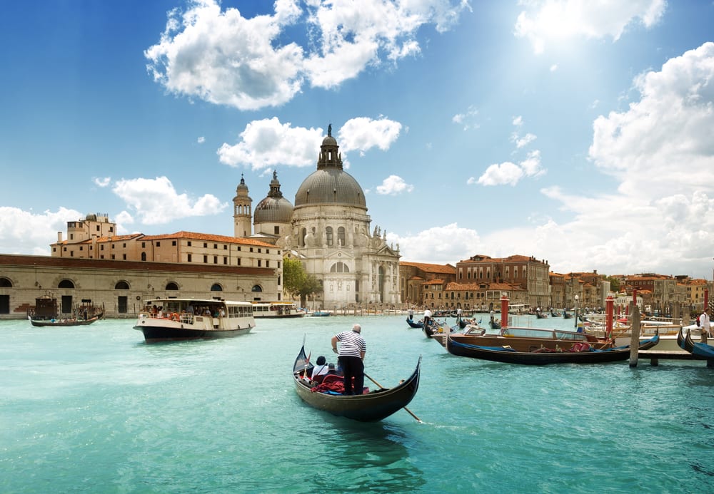 Grand,Canal,And,Basilica,Santa,Maria,Della,Salute,,Venice,,Italy