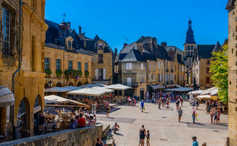 work from home overseas, Dordogne